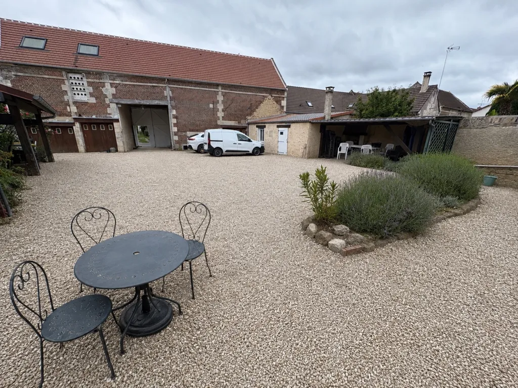 Jardin - Longère avec Dépendance à Bazicourt
