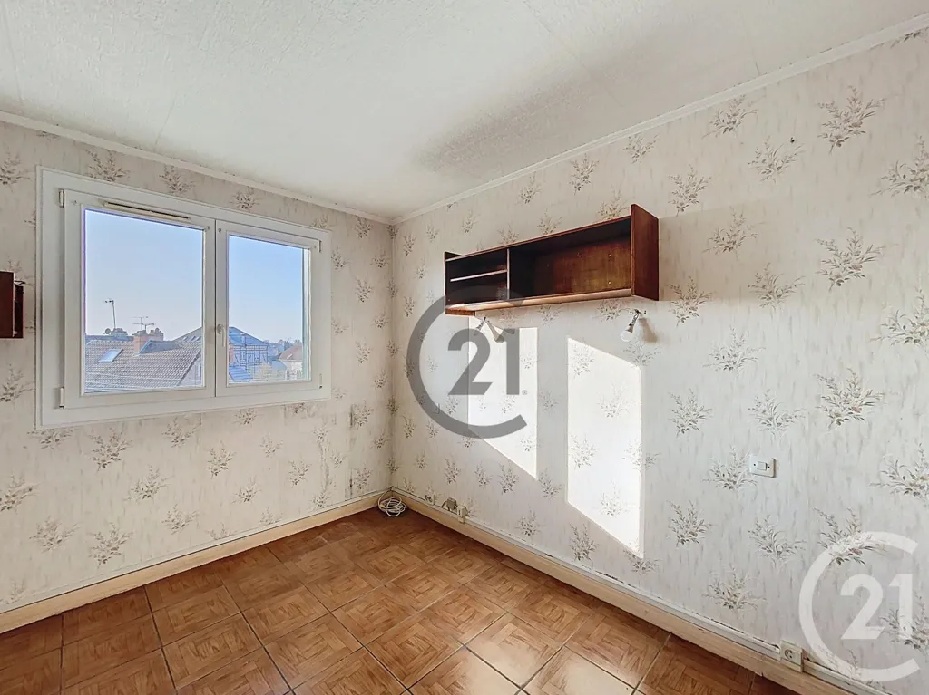 Pièces - Appartement avec balcon à Sainte Savine