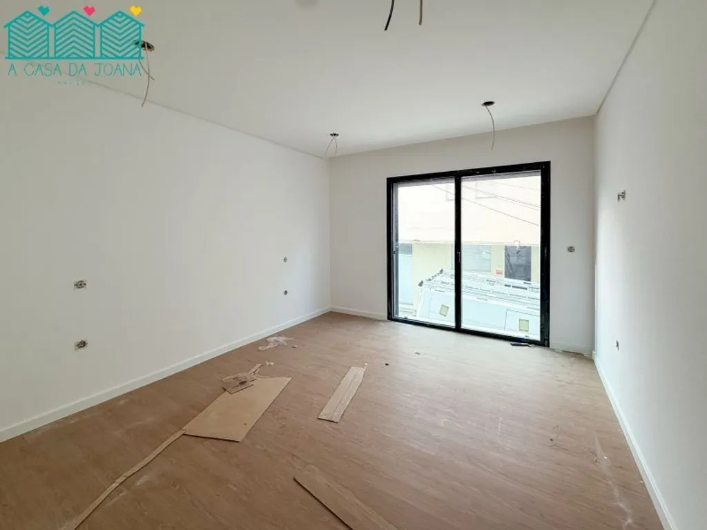 Pièces - Luxury Flat with Balcony in Aveiro