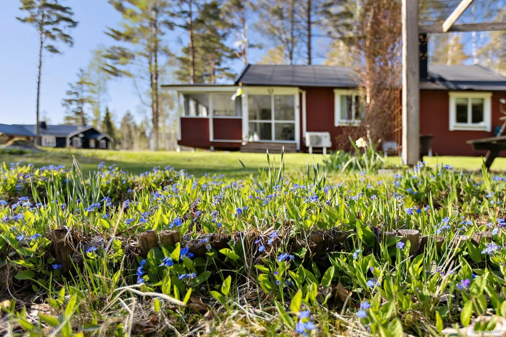 2-toaline maja asukohas Lekebergs kommun