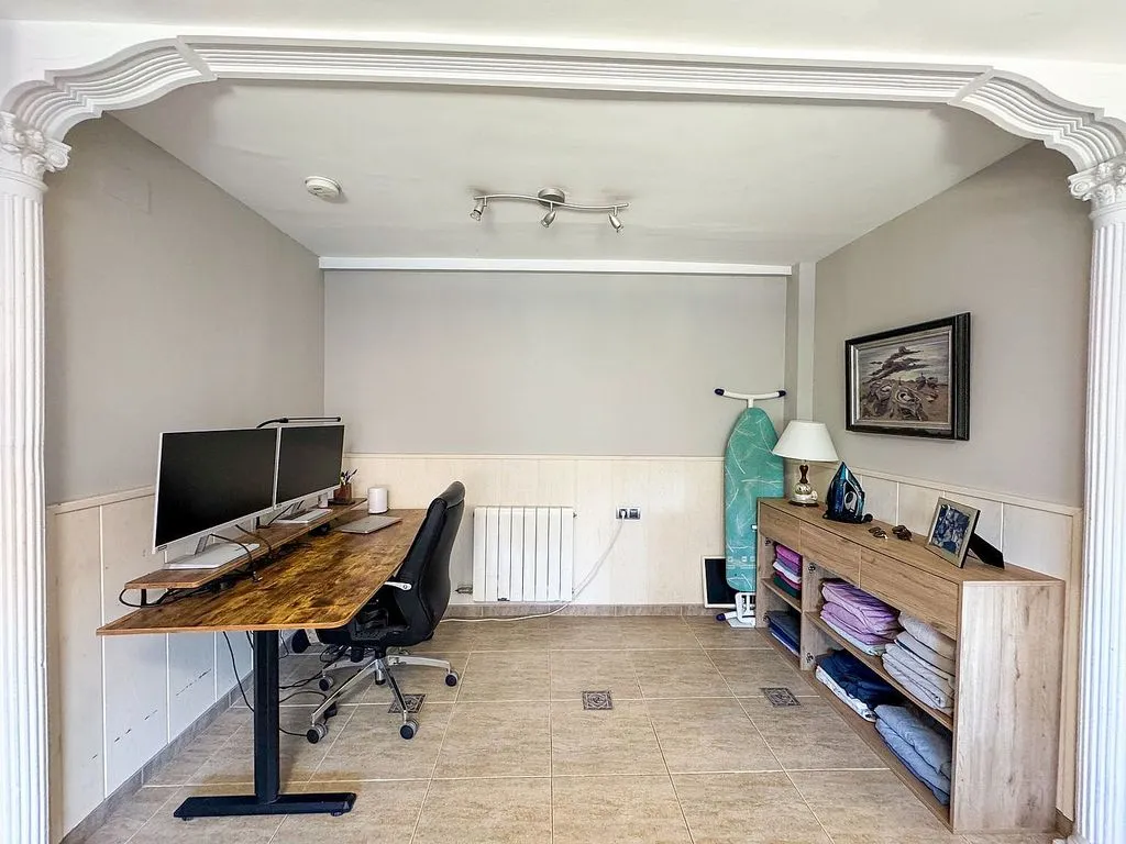Corner Flat with Balcony in Sentmenat