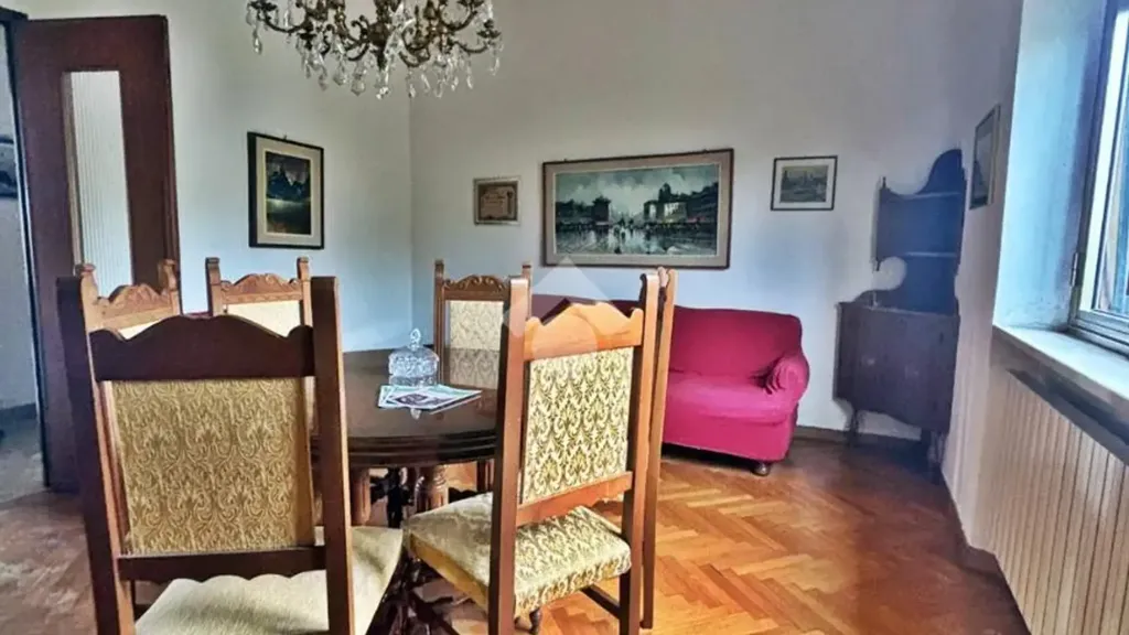 Salle à manger - Apartment with Terrace in Fabriano