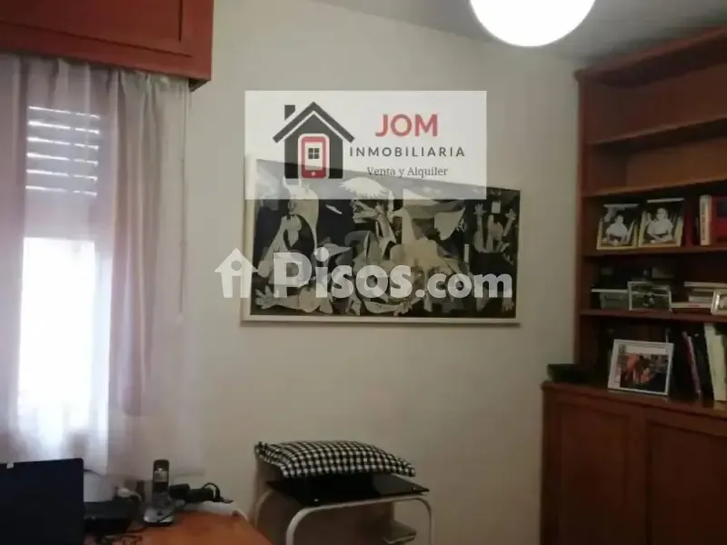 Studio - Six-Bedroom Flat with Park View in Albacete Centre