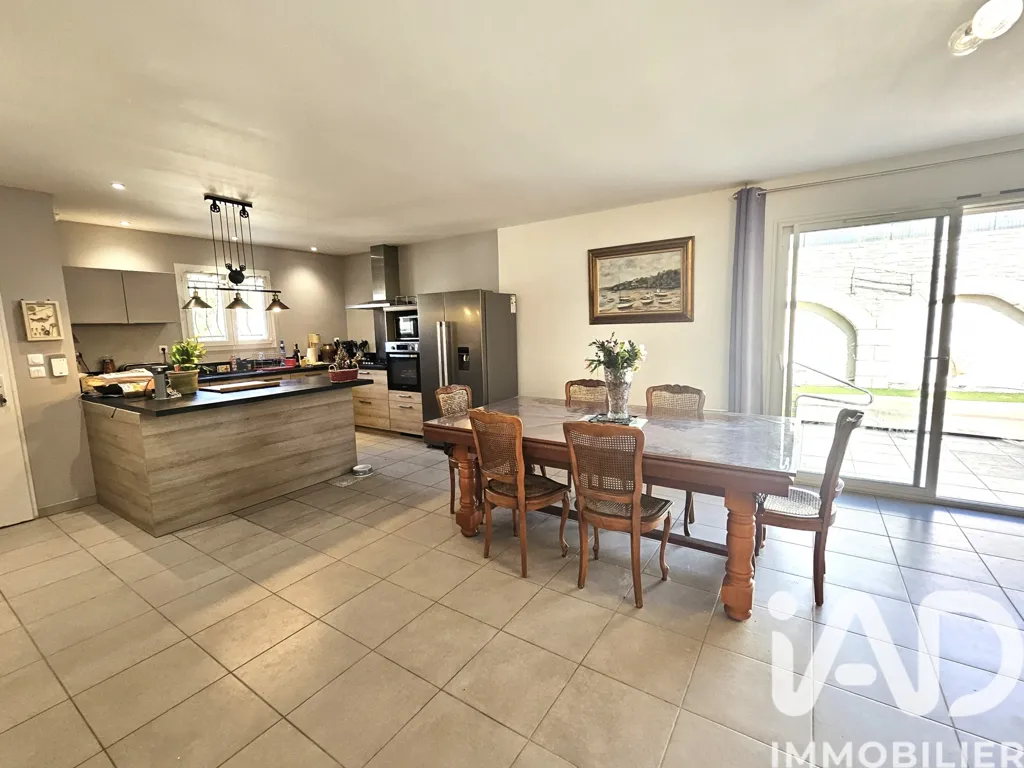 Cuisine - Maison avec Piscine et Jardin à Alignan-Du-Vent