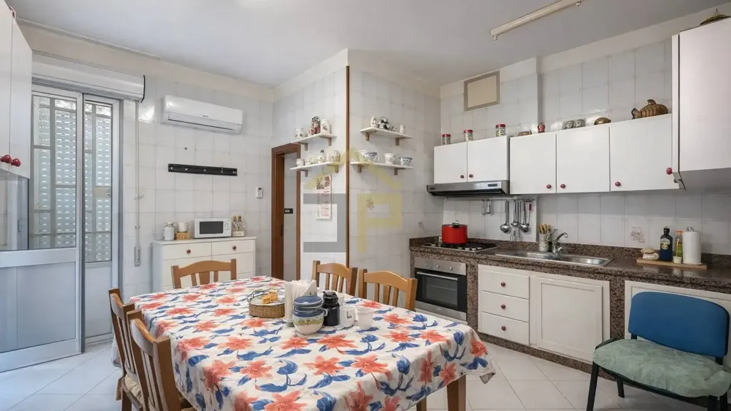 Söögituba - Apartment with Balconies in Palermo
