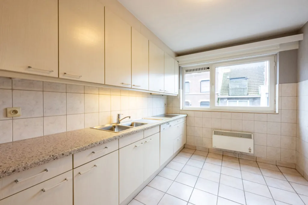 Cuisine - Appartement avec Deux Terrasses à Boom