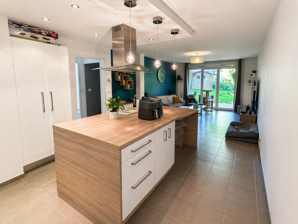 Cuisine - Appartement F3 avec Jardin à Sathonay-Village