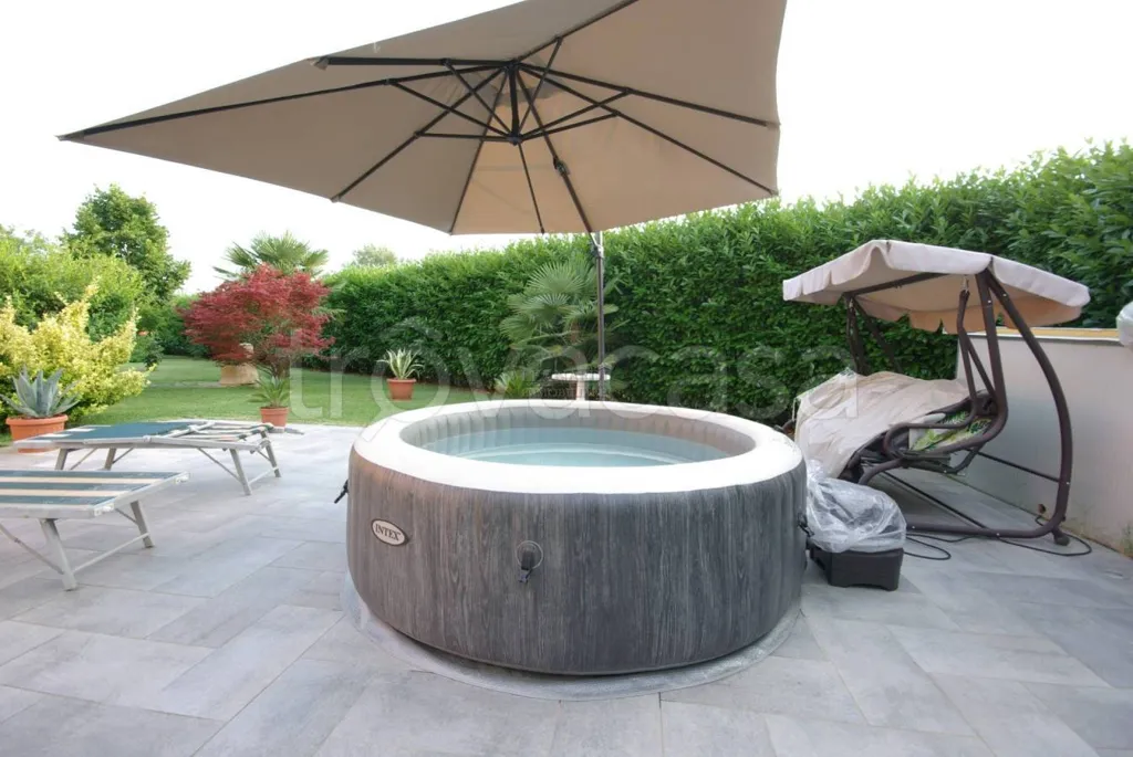 Terrasse - Contemporary Villa with Garden in San Giustino