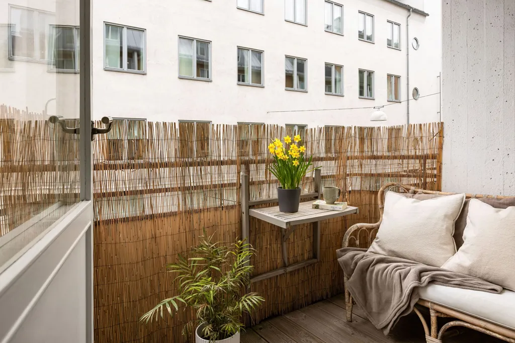Balcony - Renovated Apartment with Balcony in Central Linköping