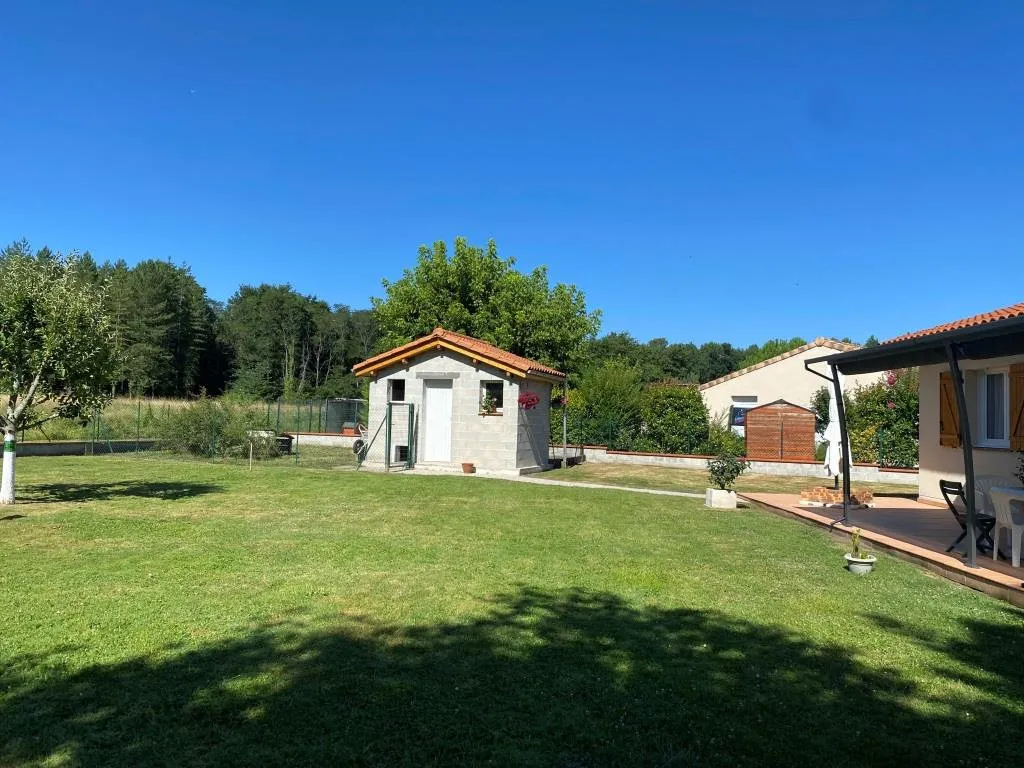 Giardino - Detached House with Studio near St Savin