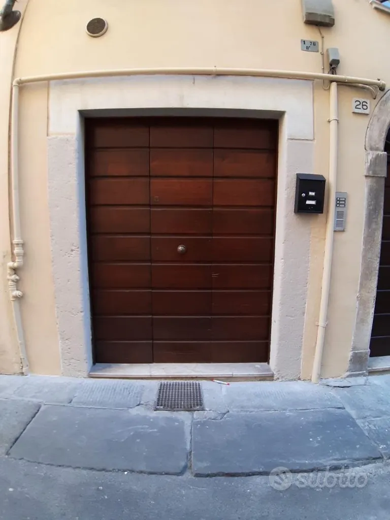 Välivaade - Central Storage Unit with Road Access in Brescia
