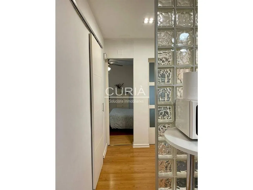 Hallway - Bright Apartment with Balcony in Historic Centre