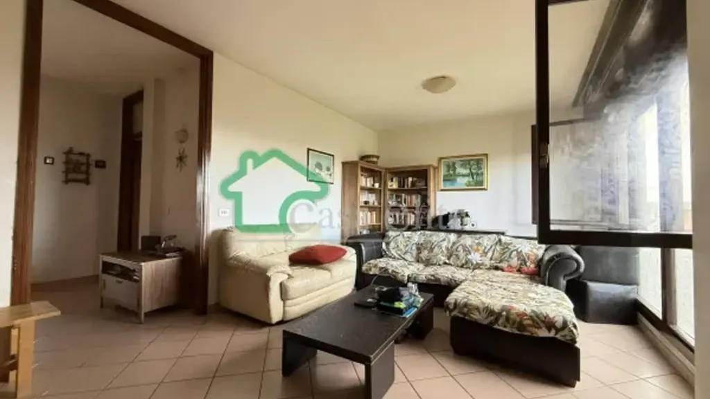 Elutuba - Spacious Apartment with Lift in Lodi
