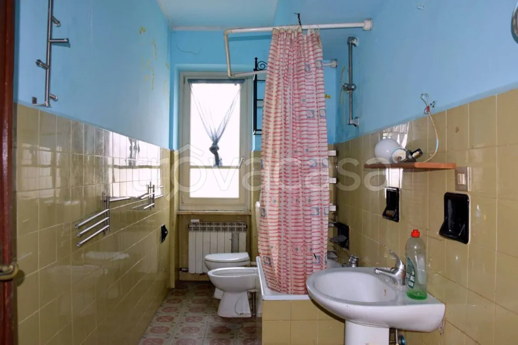 Salles de bain - Detached House with Garden in Bussoleno