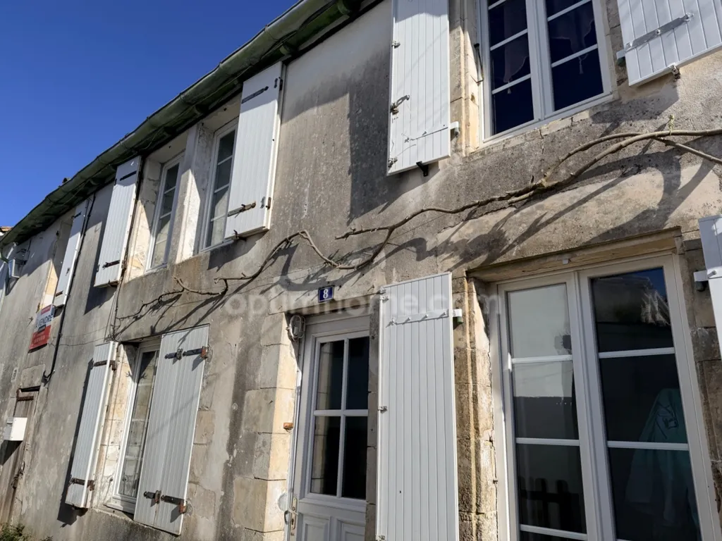 Välivaade - Charming 10-Piece House with Workshop in Ars-en-Ré