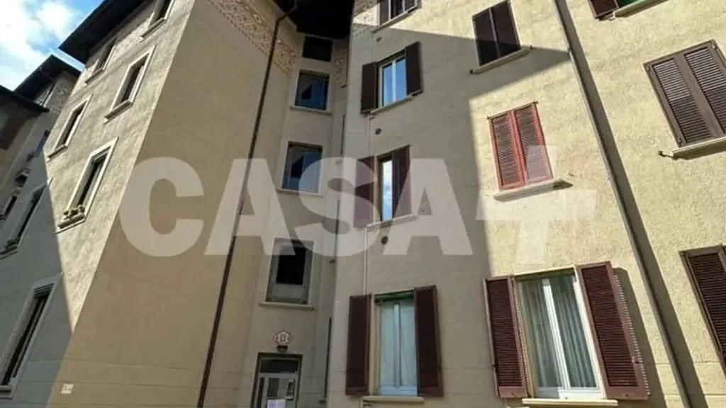 Välivaade - Rearranged Two-Bedroom in Milan