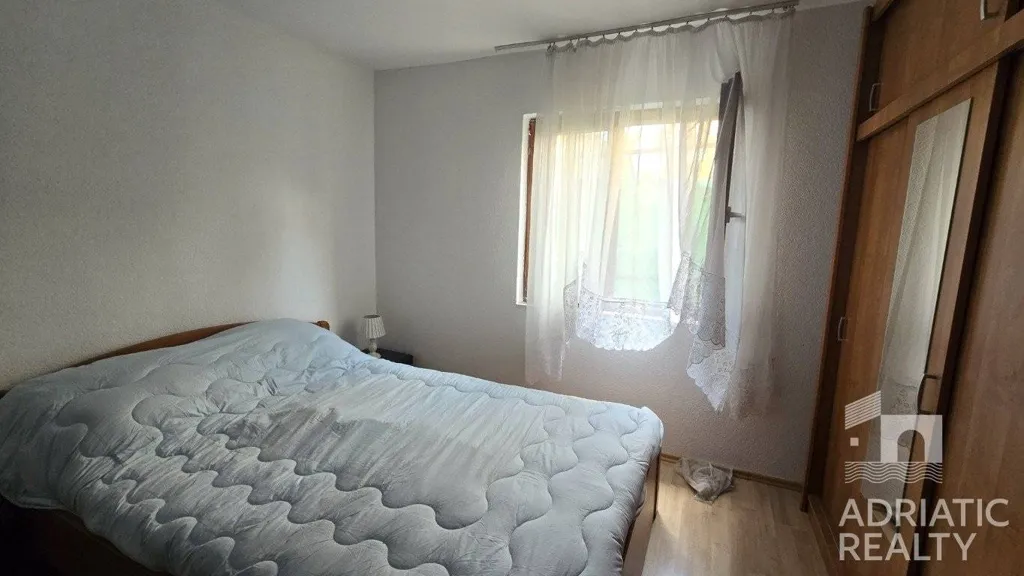 Magamistoad - Two-Bedroom Apartment with Terrace in Vodice