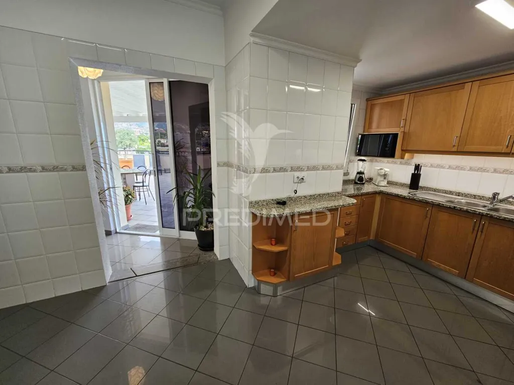 Cuisine - Luxury Penthouse with 360º View in Funchal
