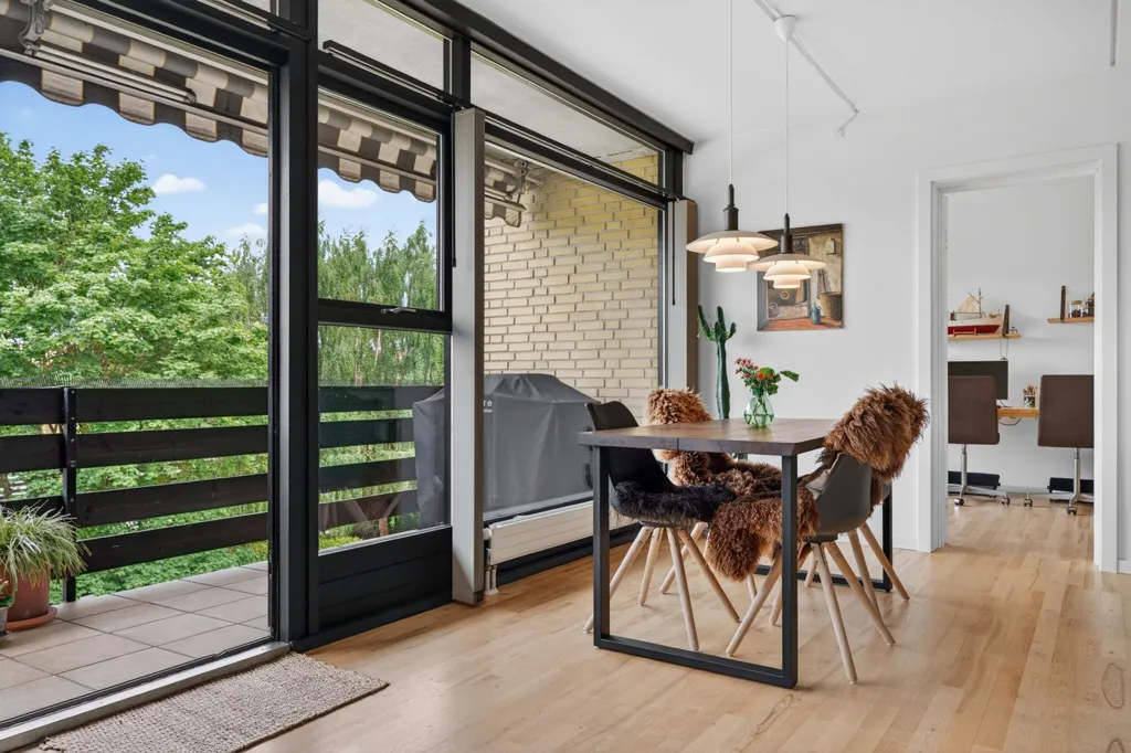 Sala da pranzo - Apartment with Balcony in Stenløse
