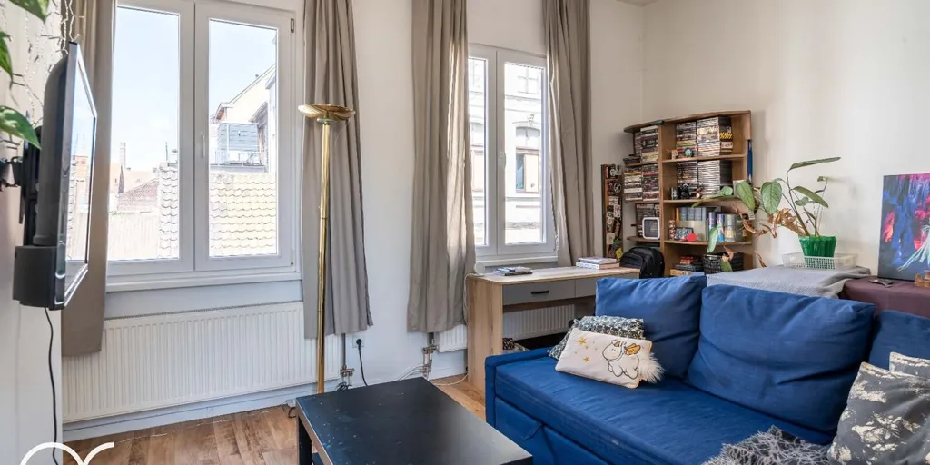 Séjour - Appartement Rénové à Ledeberg, Proche des Transports