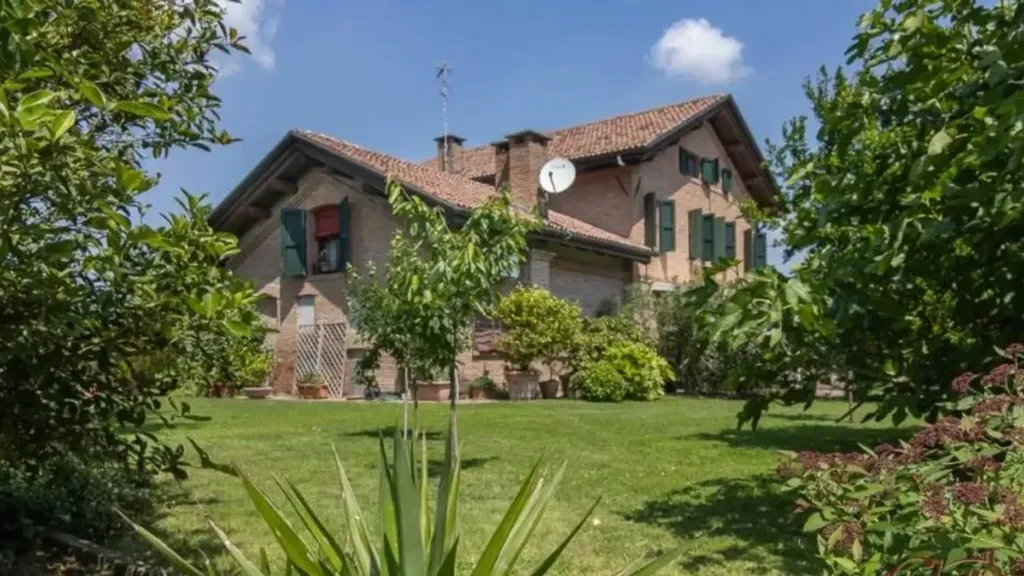 Aed - Villa with Garden in Copparo, Ferrara