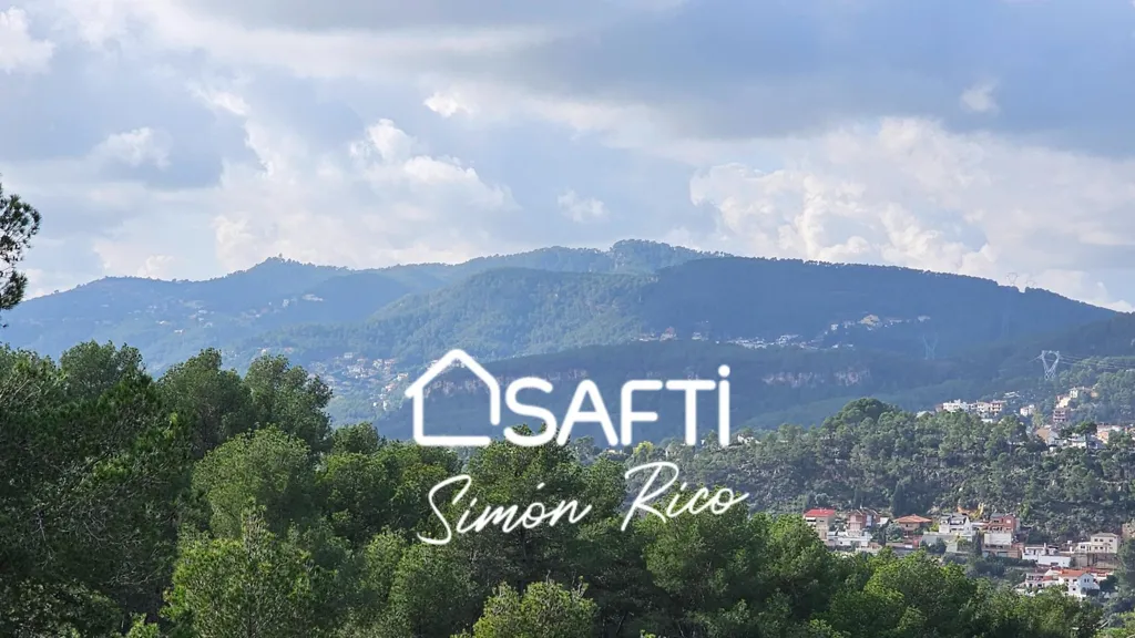 Luxury Villa with Mountain Views in Cervelló