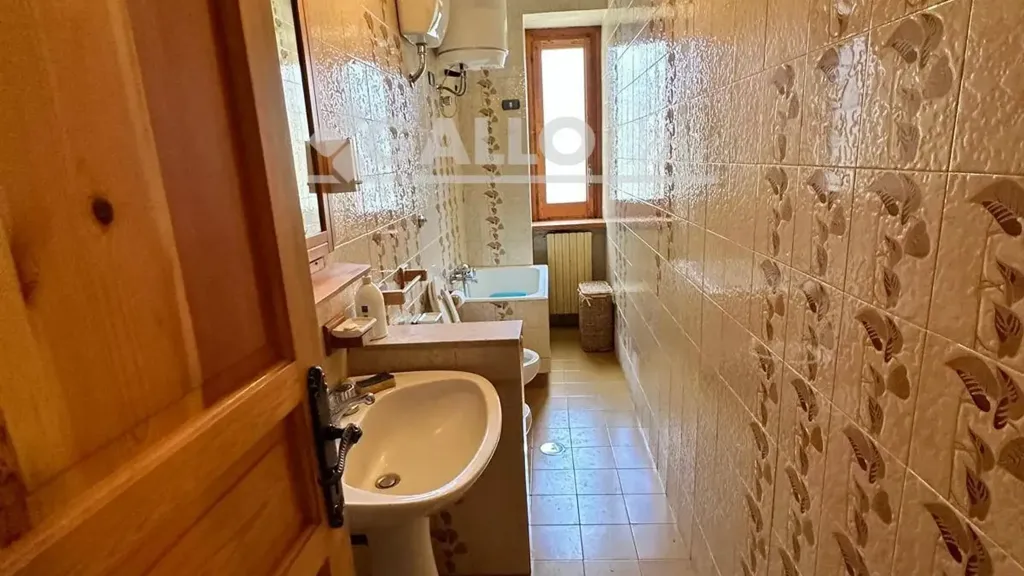 Bathrooms - Villa with Multiple Apartments near Camigliatello Silano