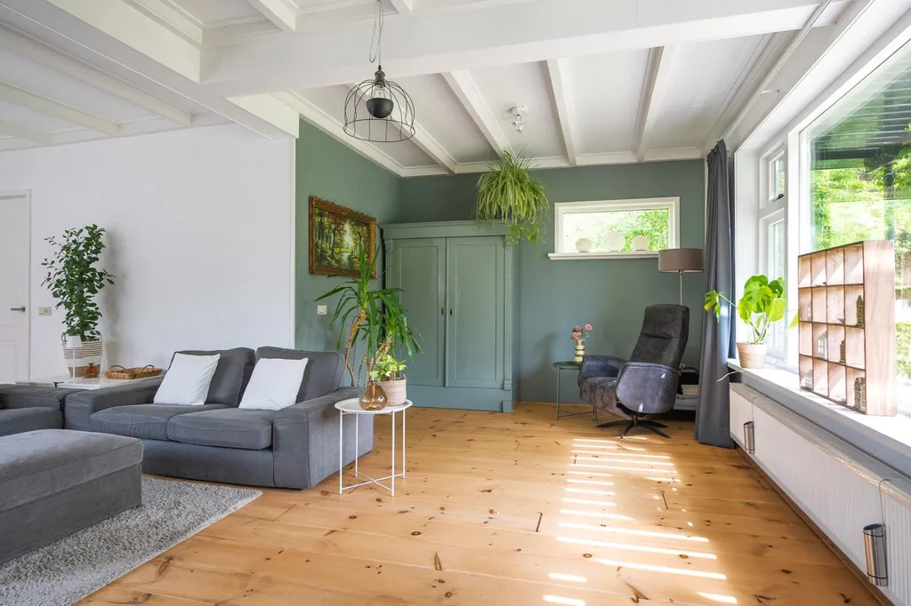 Elutuba - 1930s House with Garden in Terwispel