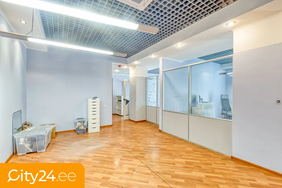 Studio - Office Building with Modern Lifts in Teika