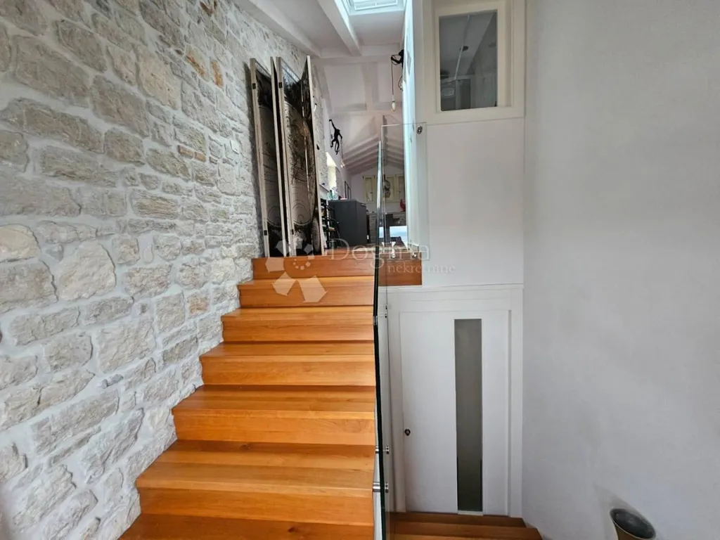 Toad - Apartment with Sea View in Rovinj Centre