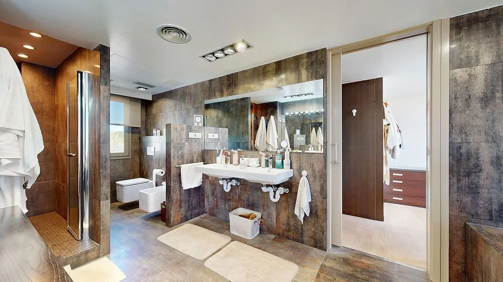Salles de bain - Chalet with Pool and Terrace in Bonmont