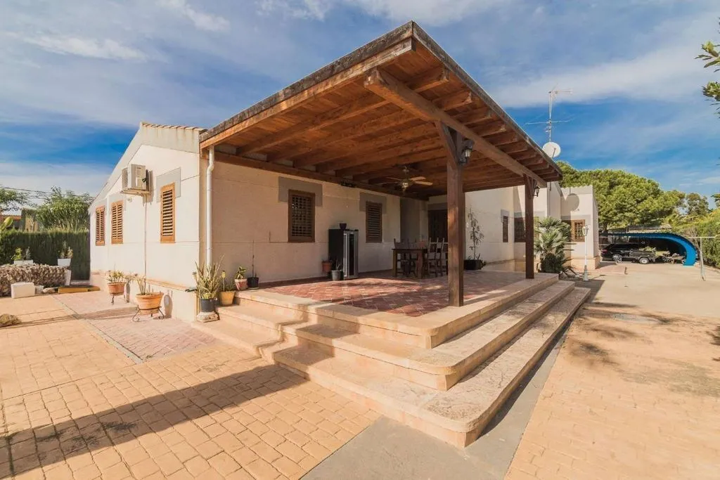 Terrasse - Luxury Villa with Pool in Elche