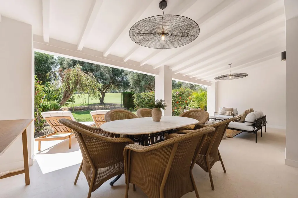 Terrass - Renovated Townhouse with Golf View in Marbella