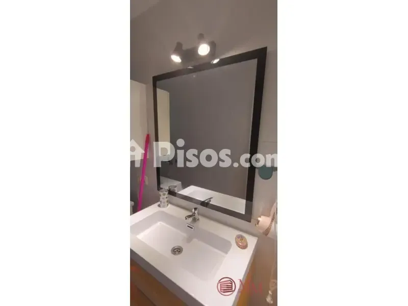 Bathrooms - Furnished Flat with Balcony in Ciudad Jardín