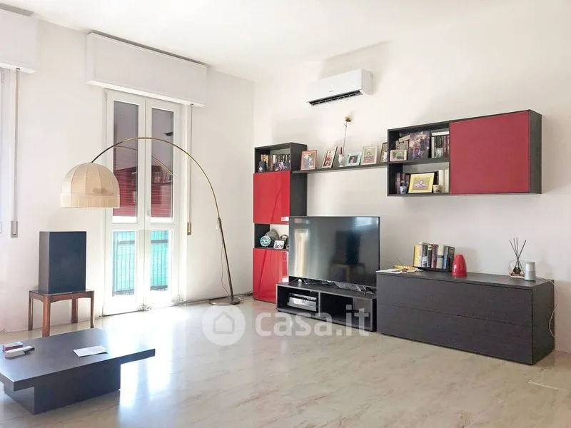 Soggiorno - Apartment with Balcony and Garage in Voghera