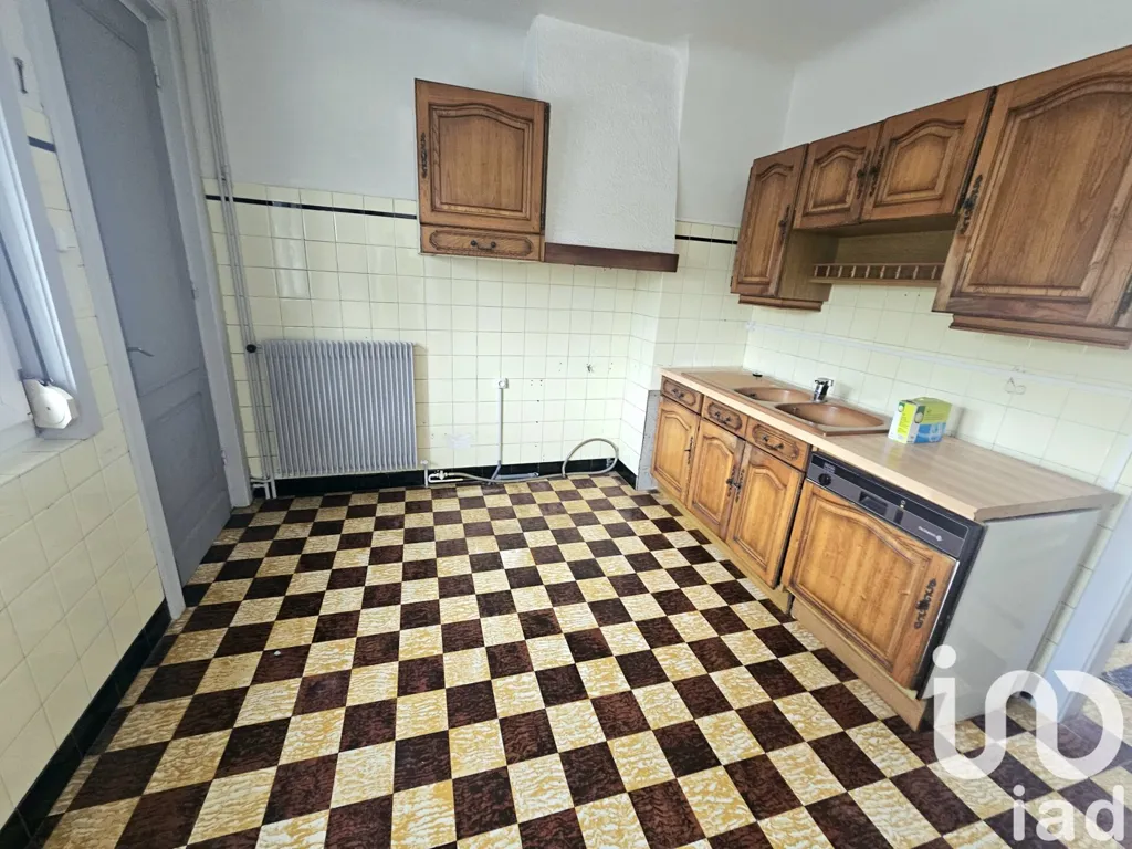 Cuisine - Maison des Années 50 avec Garage à Maing