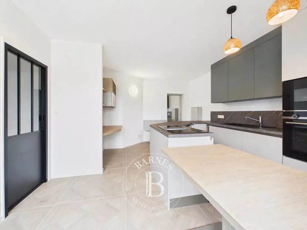 Cuisine - Appartement 1 Chambre avec Vue Dégagée à Kirchberg