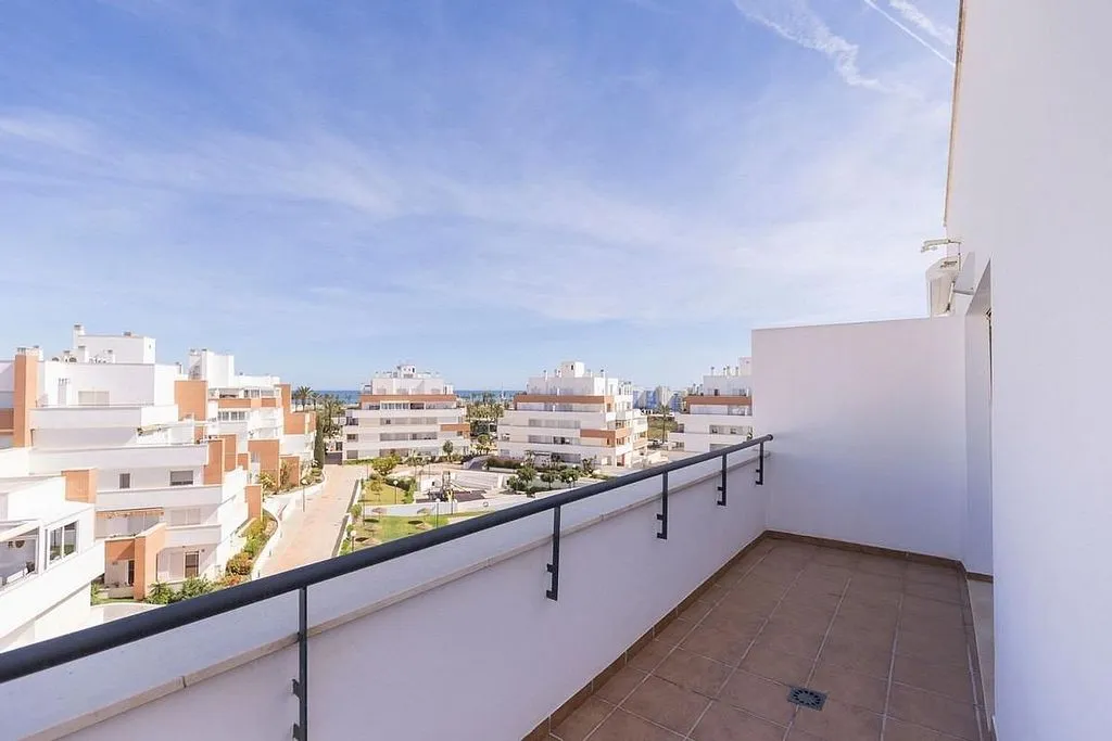 Rõdu - Penthouse with Pool in Playa Serena