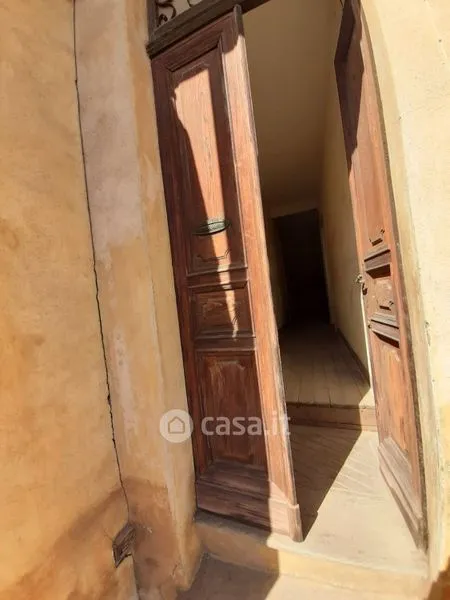 Aed - Terraced House for Renovation in Pettinengo
