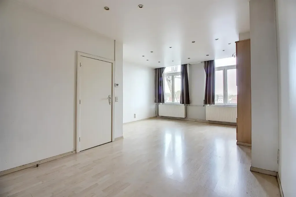 Toad - Apartment with Terrace in Tournai