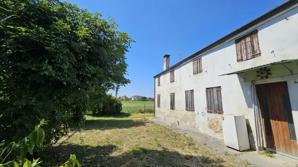 Välivaade - Rustic Property with Garden in Urbana