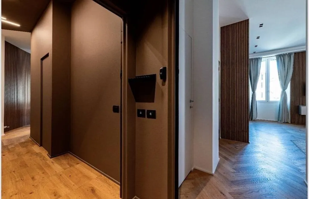 Esik - Luxury Flat with Balcony in Milan