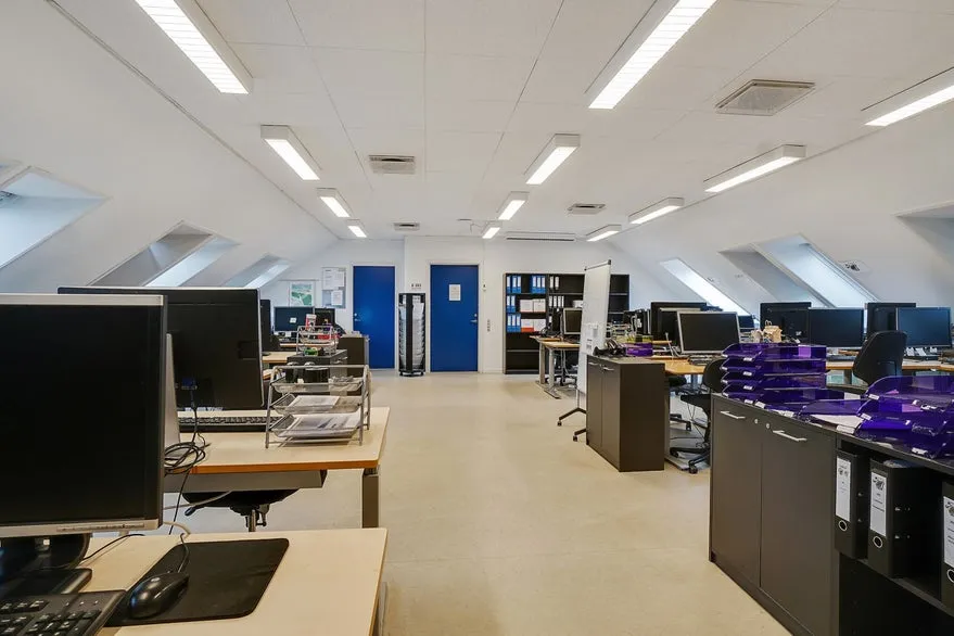Kabinet - Office Building with Ample Parking in Ølby