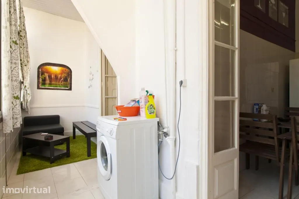 Utility Room - Private Room in Arroios, Lisbon
