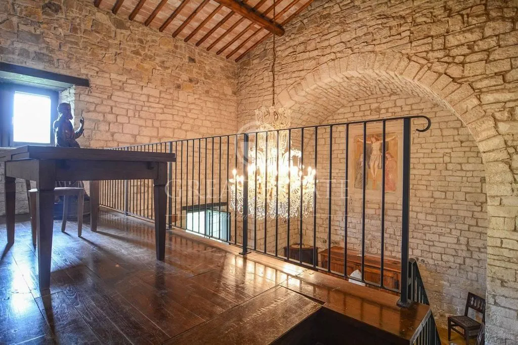 Dining Room - Ancient Castle with Pool in Umbria