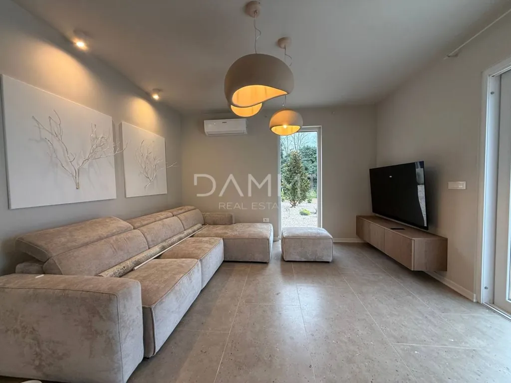 Séjour - Contemporary Villa with Pool in Brtonigla