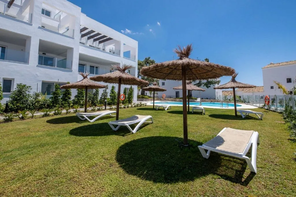 Bassein - Luxury Penthouse with Pool in Marbella
