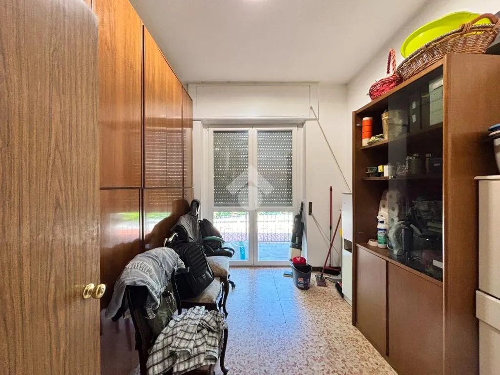 Buanderie - Independent House with Commercial Activity in Casnate Con Bernate