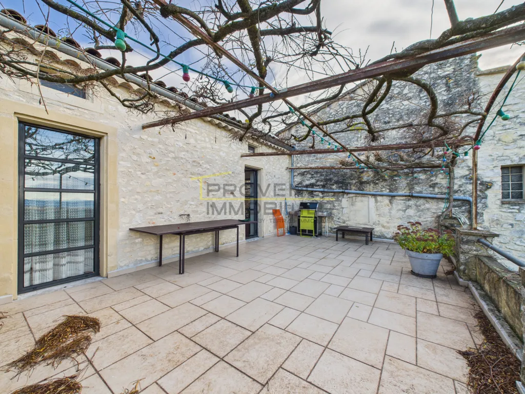 Terrass - Luxury House with Pool in Puygiron