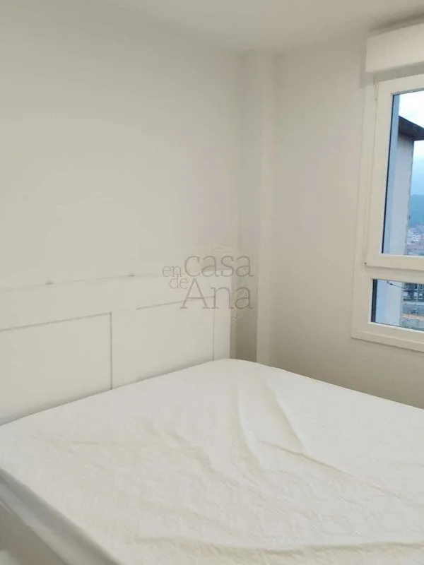 Magamistoad - 3-Bedroom Apartment with Garage in Altamira